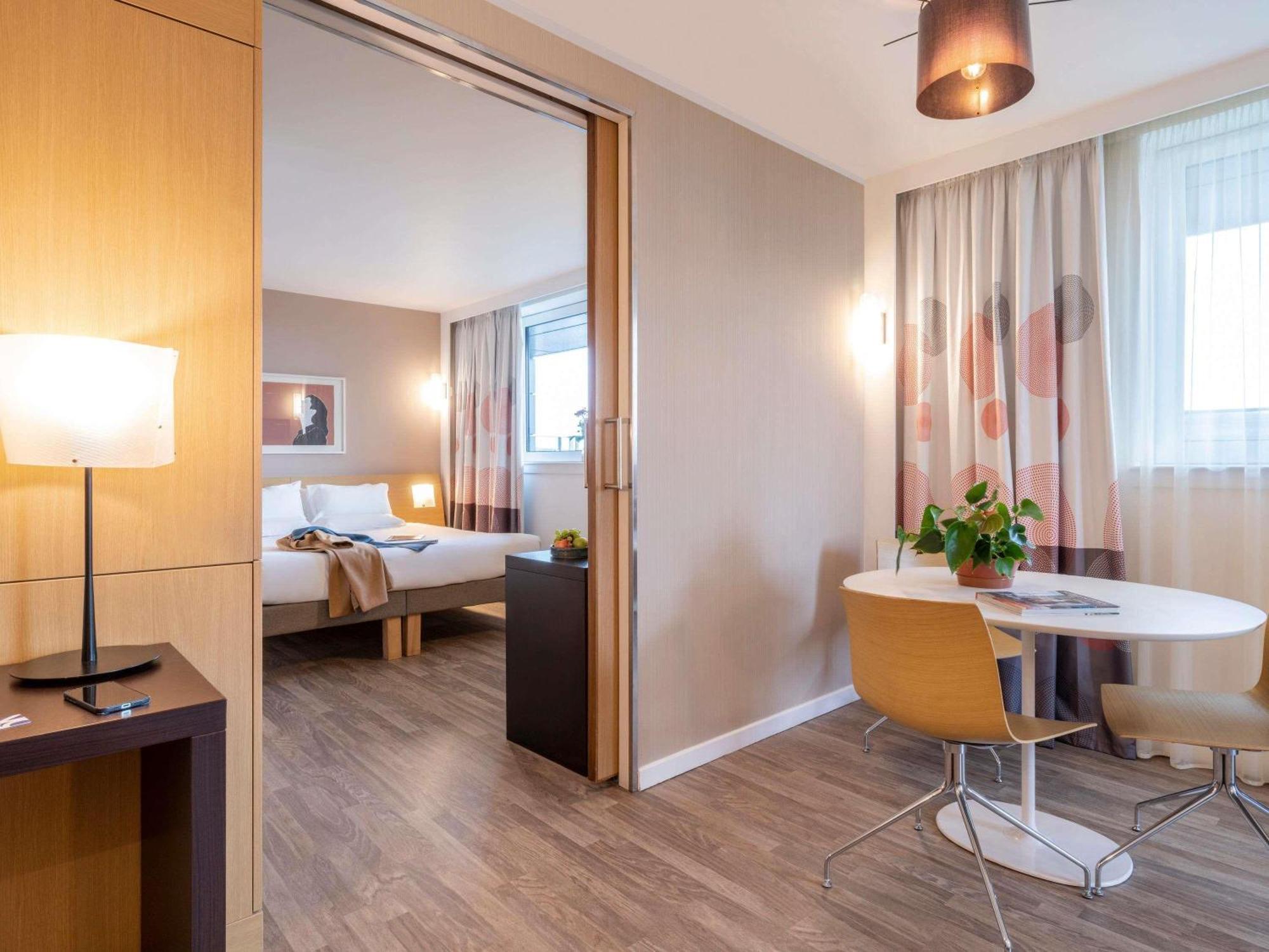 Suite Queen Bed,1716994152:JPEG